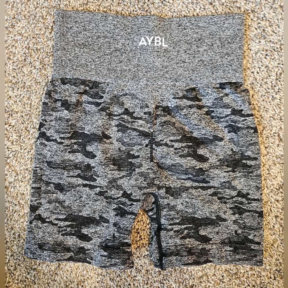 AYBL high waisted workout short size XS